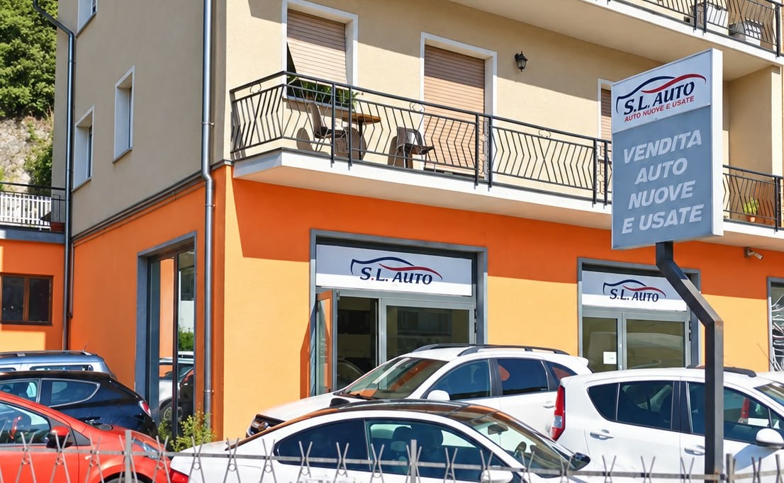 Esterno della concessionaria S.L. AUTO a Ponte Caffaro